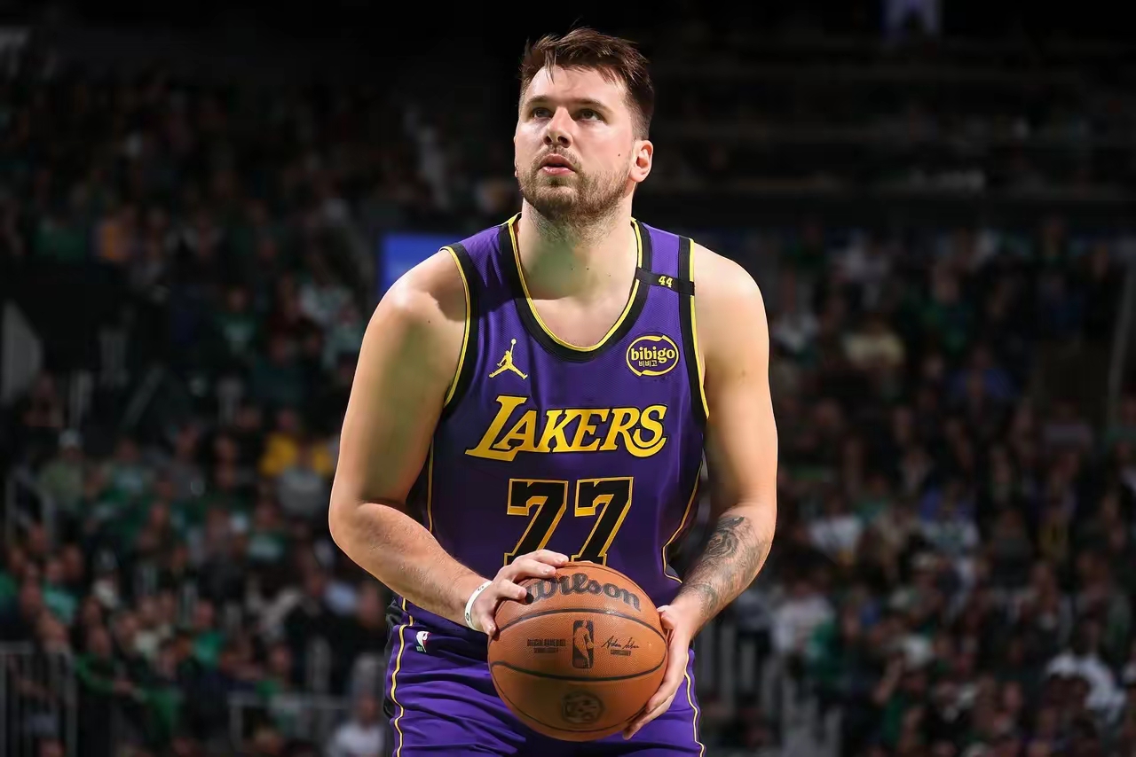 爱游戏平台-表达隐忍崛起的诗句