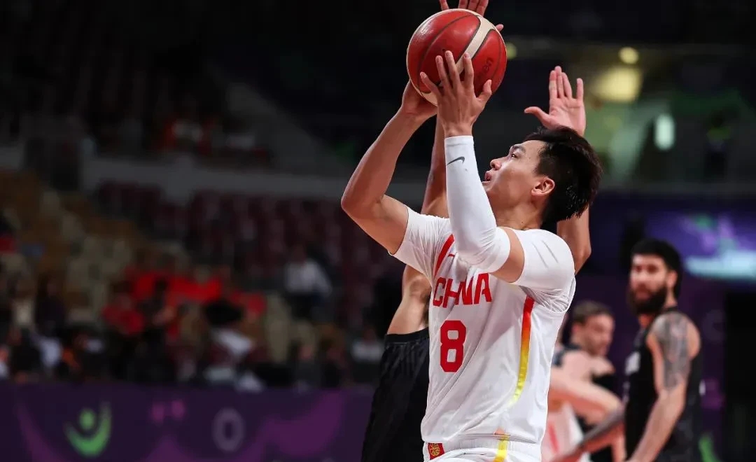 爱游戏官网-赛地聚焦——亚冠加时末段热度飙升，深圳男篮防线松动，媒体盛赞，数据趋势出现新变化的简单介绍