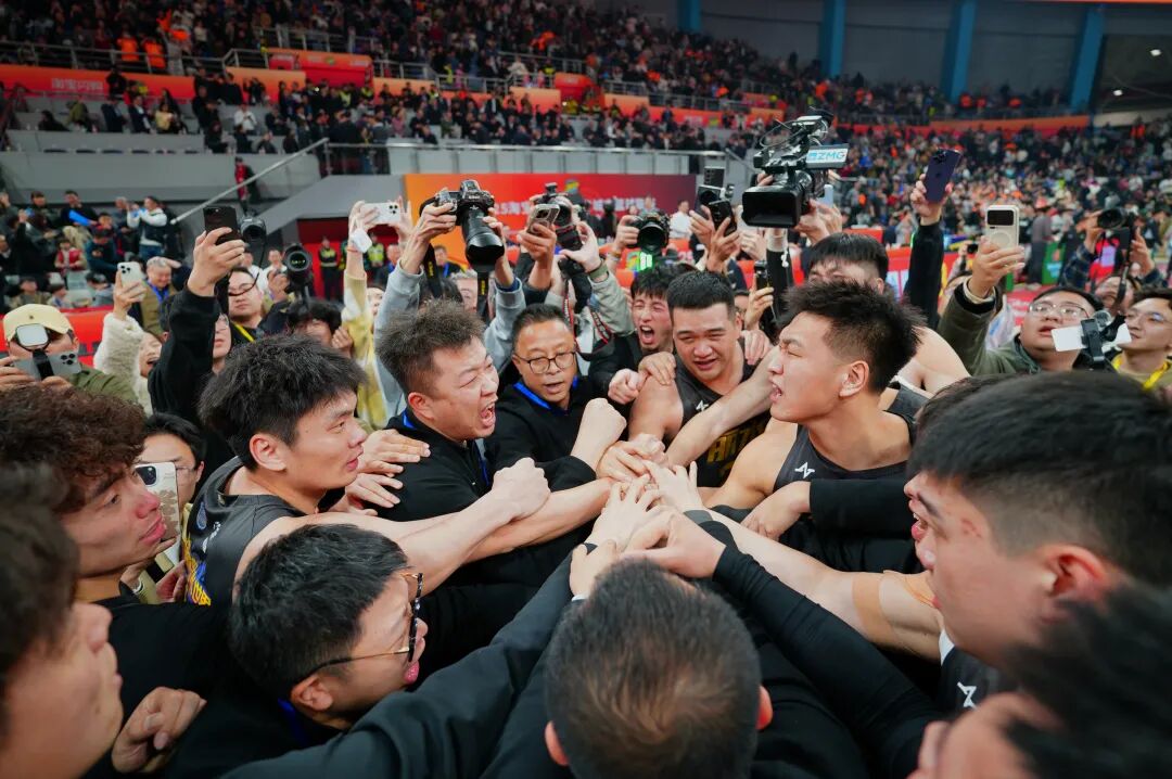 浙江稠州围绕全明星赛迎来里程碑浙江队冲刺阶段调整名单，现场解说直呼：集结日浙江稠州调整名单以备法国杯的简单介绍